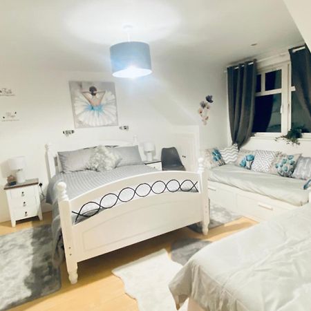Sonas House Bed & Breakfast Килкени Екстериор снимка