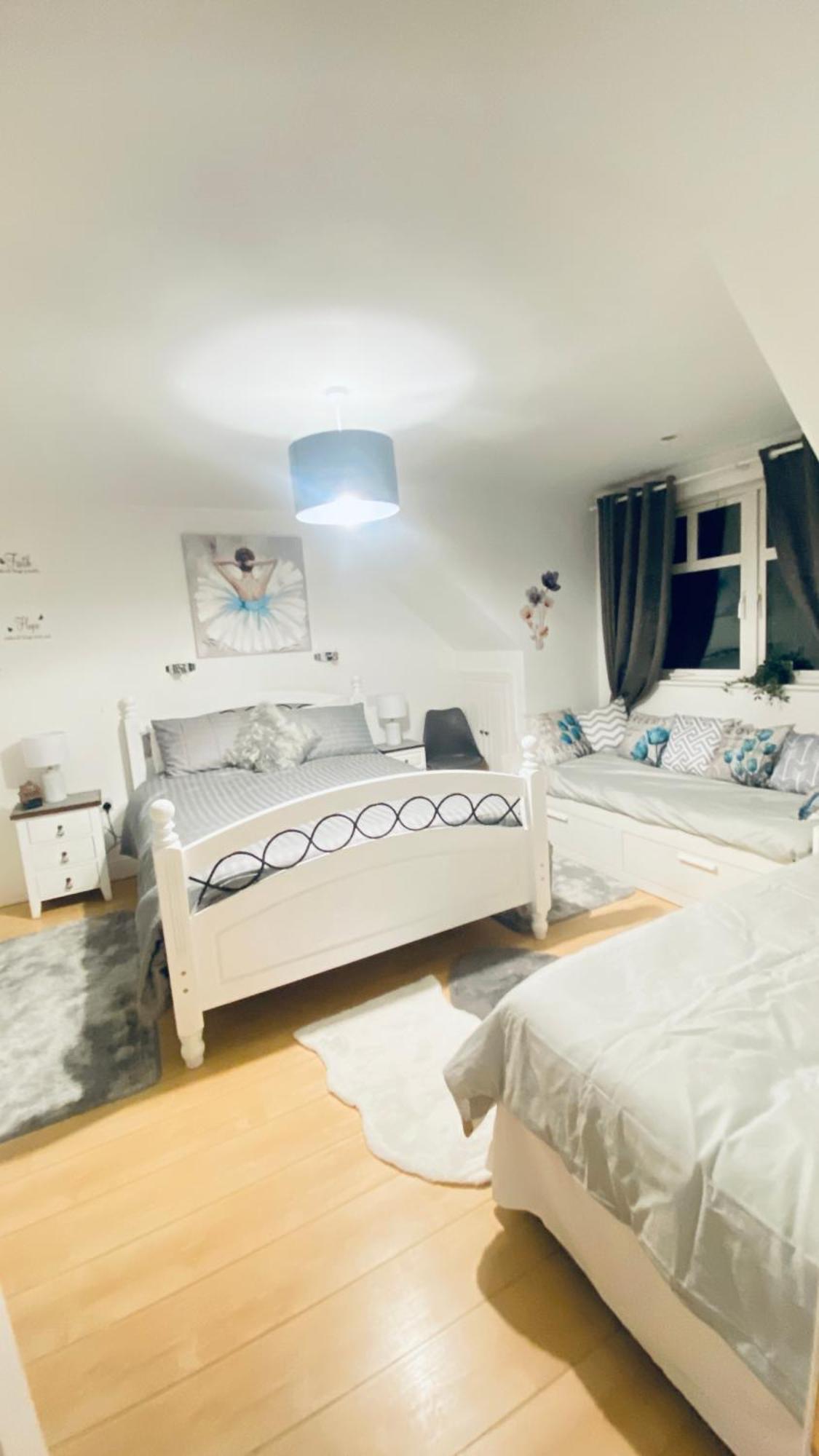 Sonas House Bed & Breakfast Килкени Екстериор снимка