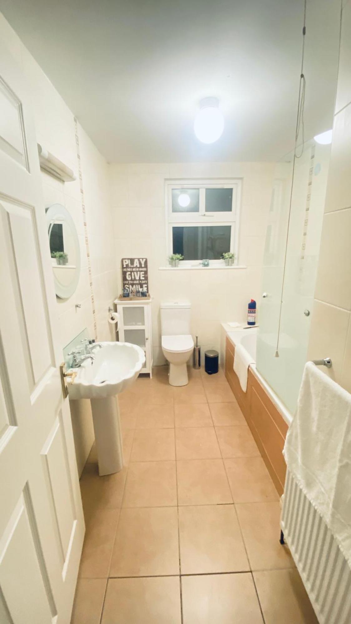 Sonas House Bed & Breakfast Килкени Екстериор снимка